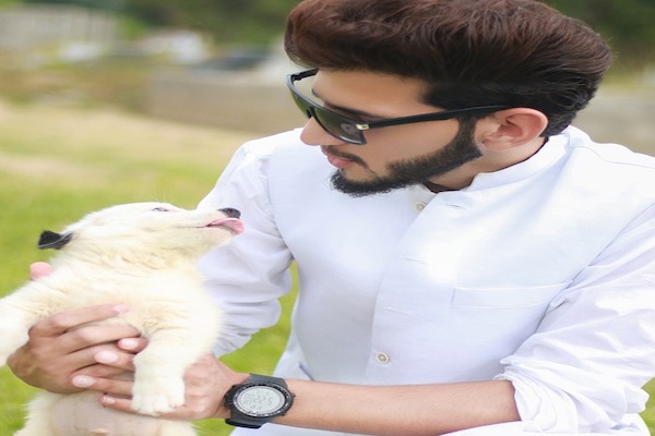 al cane piacciono i tuoi capelli