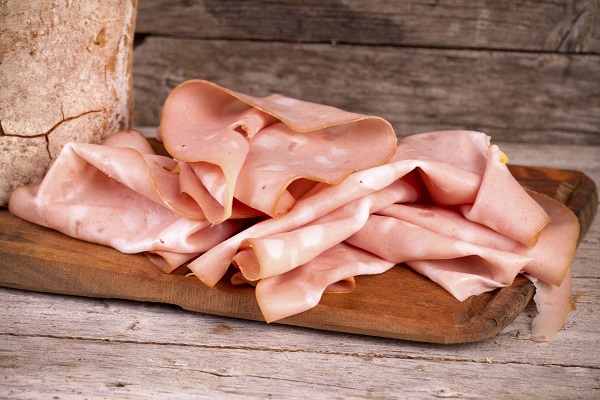 mortadella a fette per cani