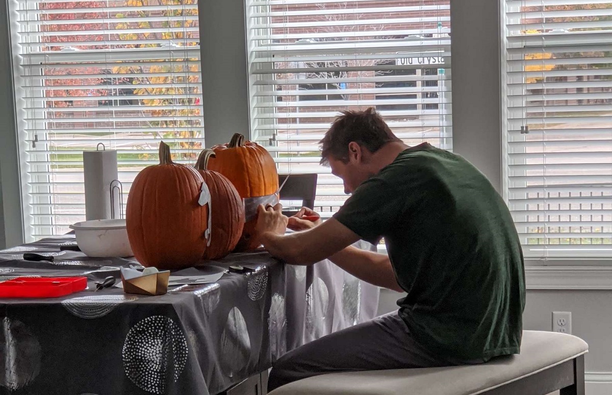 lavoro incisione zucca