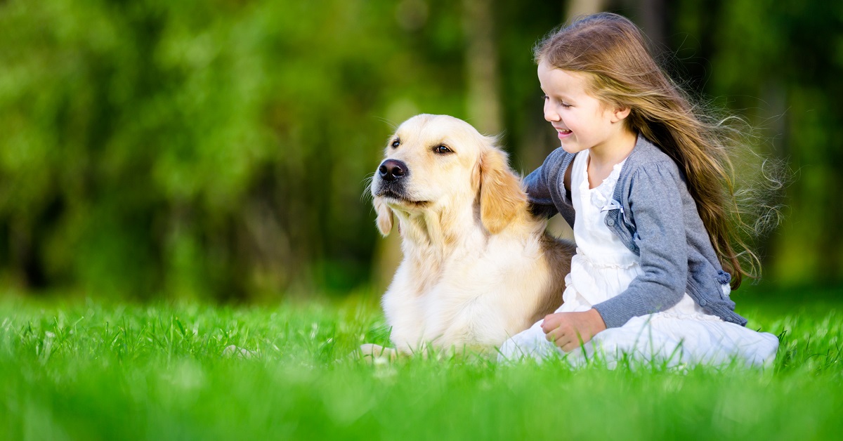 cane e bambina