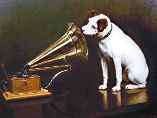 Nipper cucciolo di Smoth Fox Terrier famoso nel mondo della discografia (VIDEO)