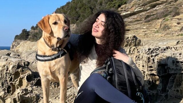 Cane guida e ragazza non vedente esclusi da un pub a Siena